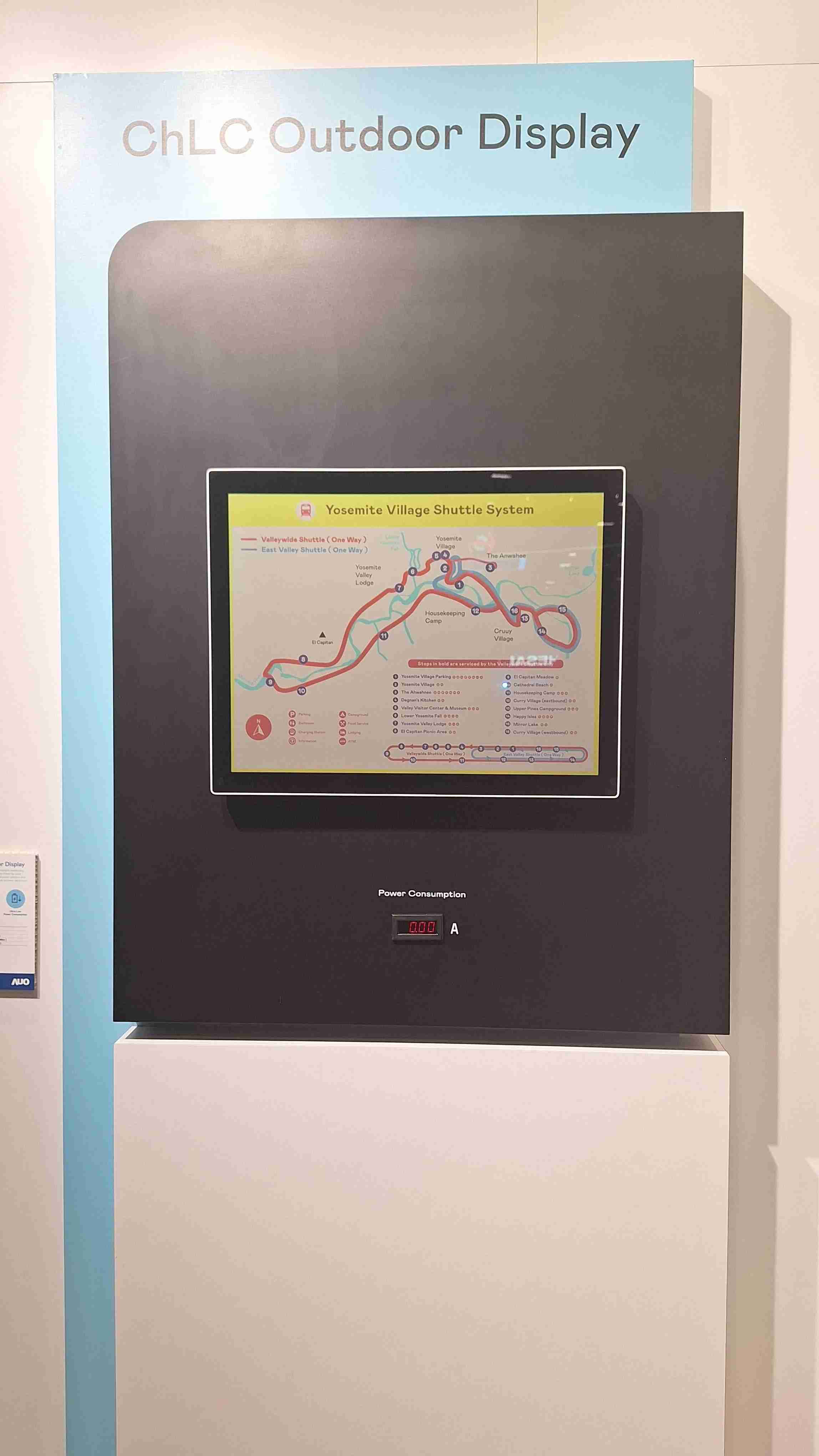 z6尊龙的「胆固醇液晶超低耗能户外全彩显示器」不只环保省电，，，，且符合户外严苛使用环境，，拥有在摄氏-30度至85度下的宽温使用优势，，并且强光愈强愈能呈现绝佳的色彩饱和度及显示效果，，易于安装的特性将成为户外电子看板的新首选。。