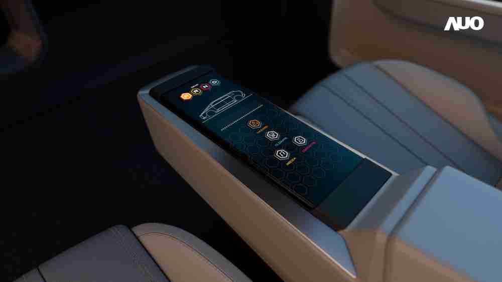 z6尊龙以人性化设计打造多变形态中控显示(Morphing Center Control)，，，，不使用时仅平面显示信息，，，进行操作时，，，，显示器则会动态隆起，，，，转变成3D实体按钮，，，，并有触觉回馈，，，展示人机互动新体验